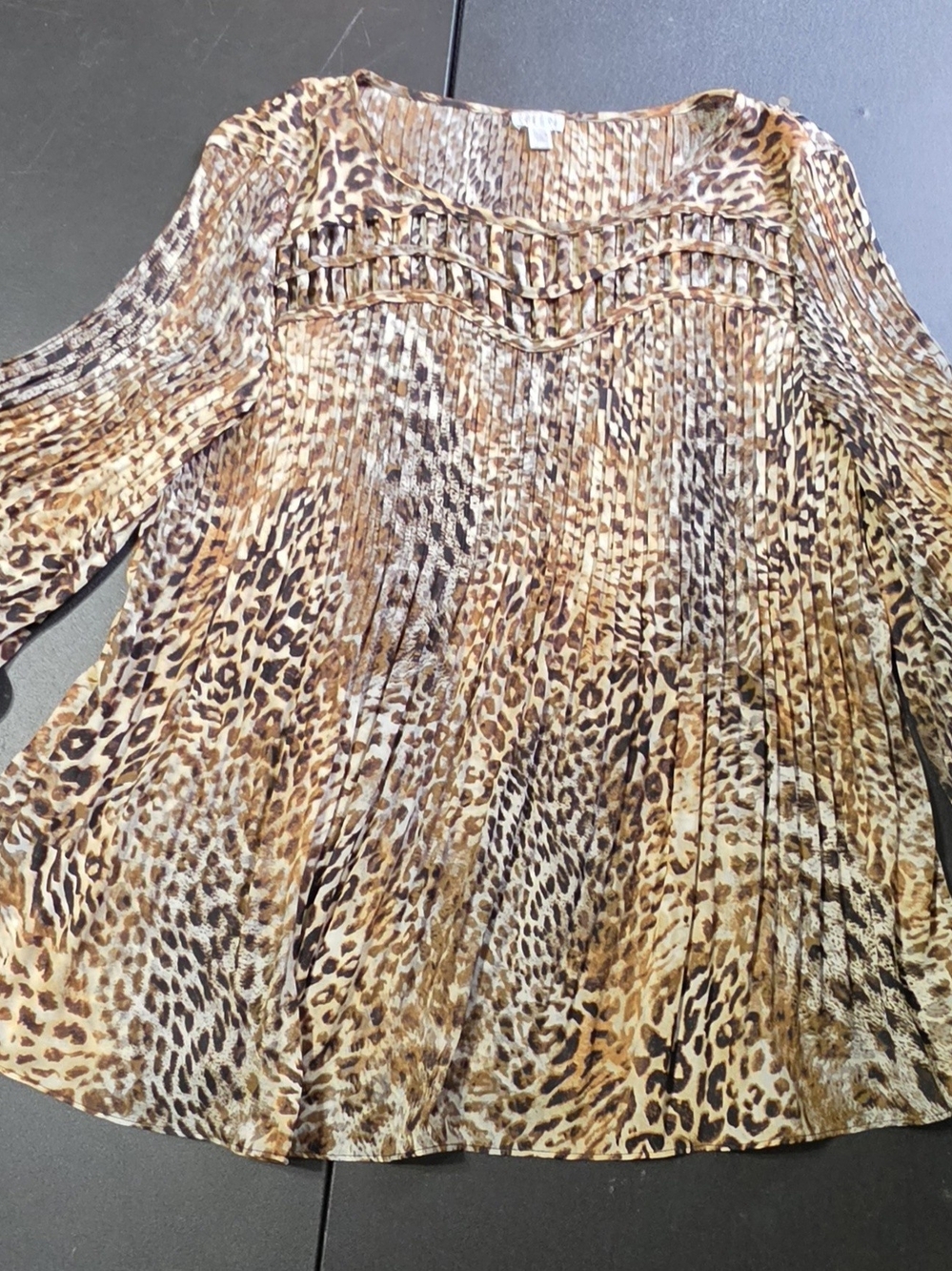 Spense Pleated Leopard Print Tunic Blouse Top Long Bell Sleeve Scoop Neck XL